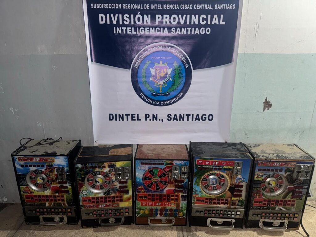 PN y Ministerio Público ocupan armas, drogas y máquinas tragamonedas clandestinas durante operativos en Santiago 2 | Noticias de hoy en República Dominicana PN y Ministerio Público ocupan armas, drogas y máquinas tragamonedas clandestinas durante operativos en Santiago