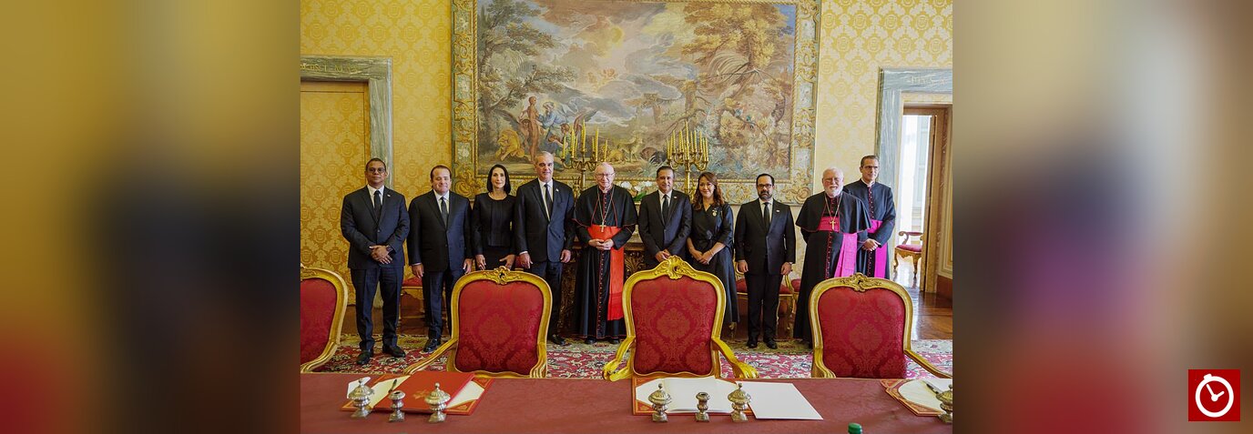 Embajador Víctor Suárez acompaña a Luis Abinader en encuentro con autoridades de la Santa Sede