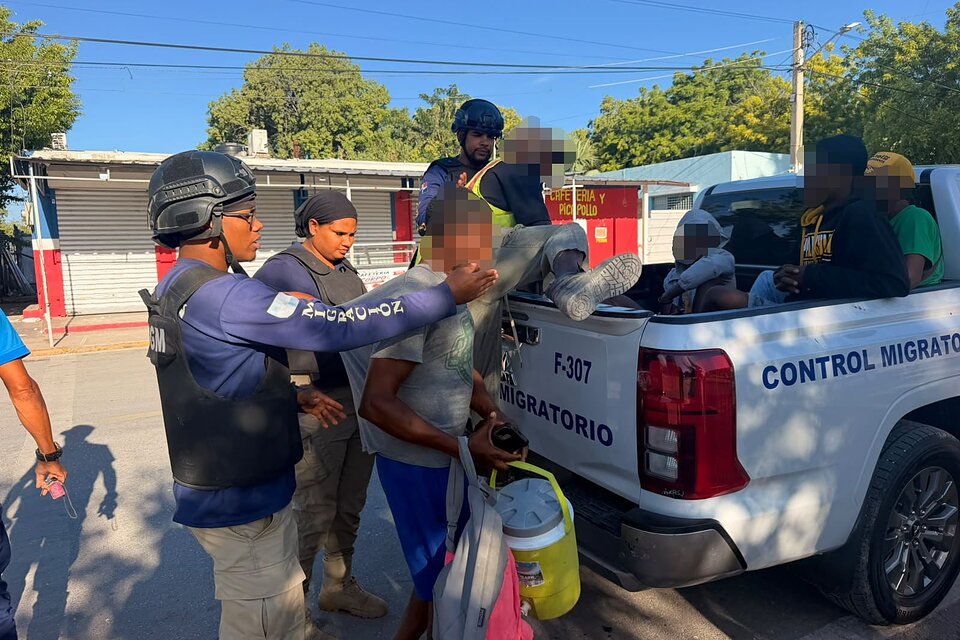 Operativos migratorios dejan 1,140 extranjeros detenidos en República Dominicana; 524 en el Norte