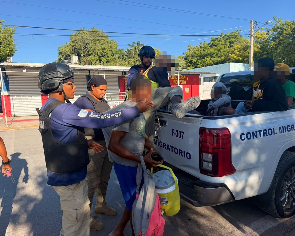Operativos migratorios dejan 1,140 extranjeros detenidos en República Dominicana; 524 en el Norte