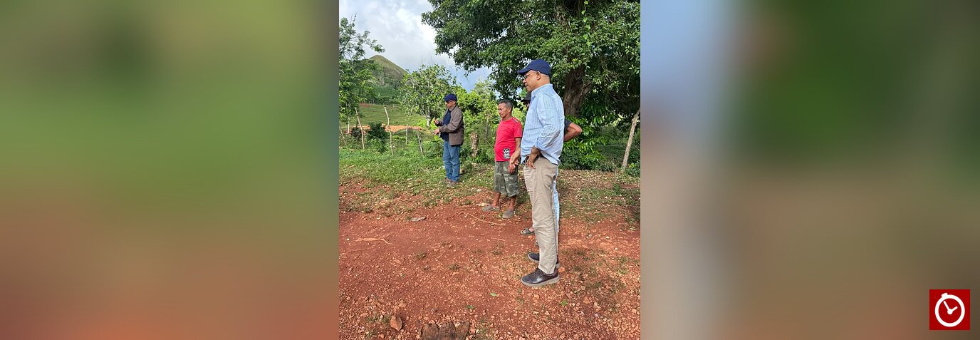 Diputado Cecilio García supervisa trabajos de INAPA para llevar agua a Loma Atravesada y La Guázuma