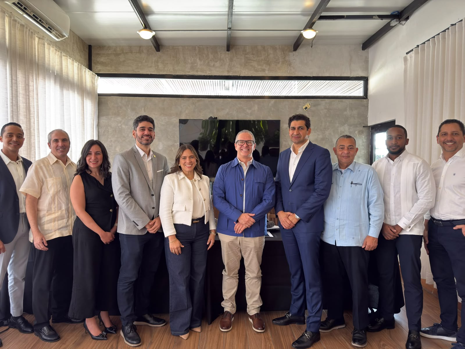ASOFER reelige por primera vez a su Junta Directiva y refuerza su compromiso con la transición energética dominicana