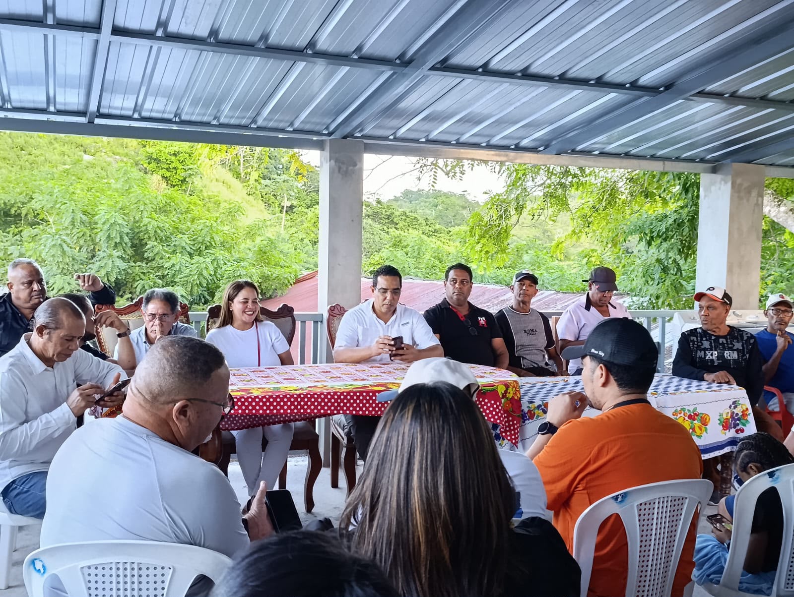 Agustín Tavárez exhibe fuerza dirigencial del PRM en la parte alta de Las Terrenas