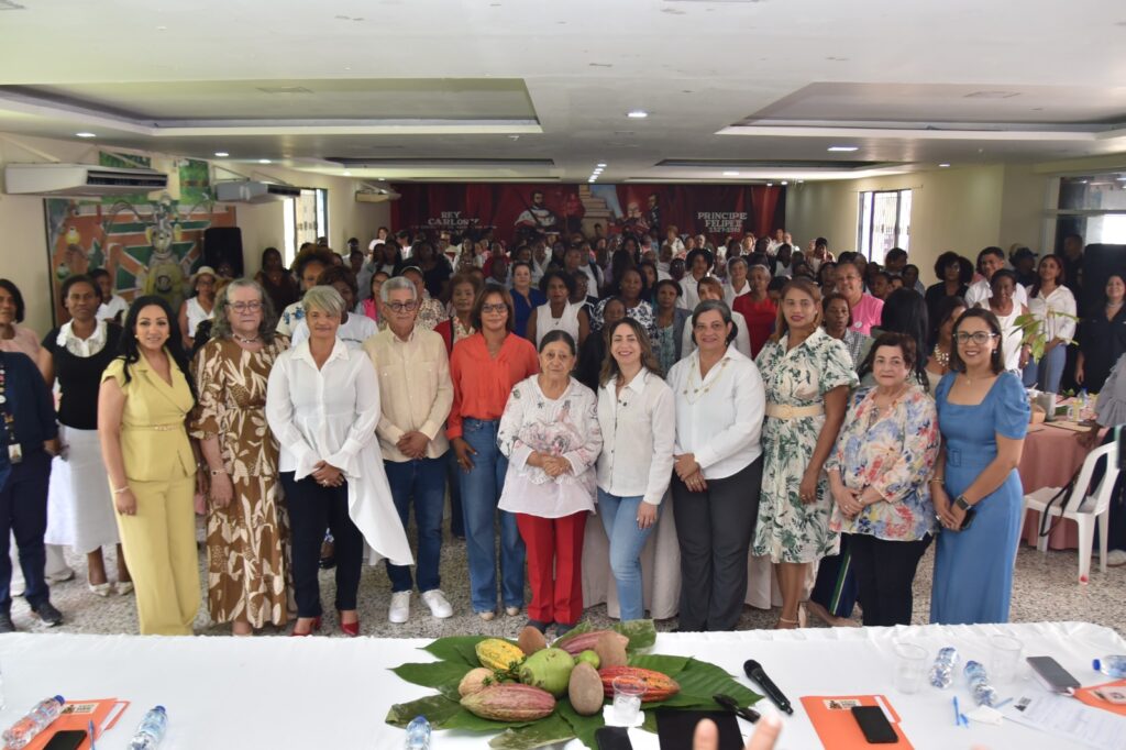Gloria Reyes destaca aportes de las mujeres rurales y llama a cerrar brechas que limitan su desarrollo 2 | Noticias de hoy en República Dominicana WhatsApp Image 2026 10 18 at 11.12.44 AM 1 | Noticias de hoy en De Último Minuto