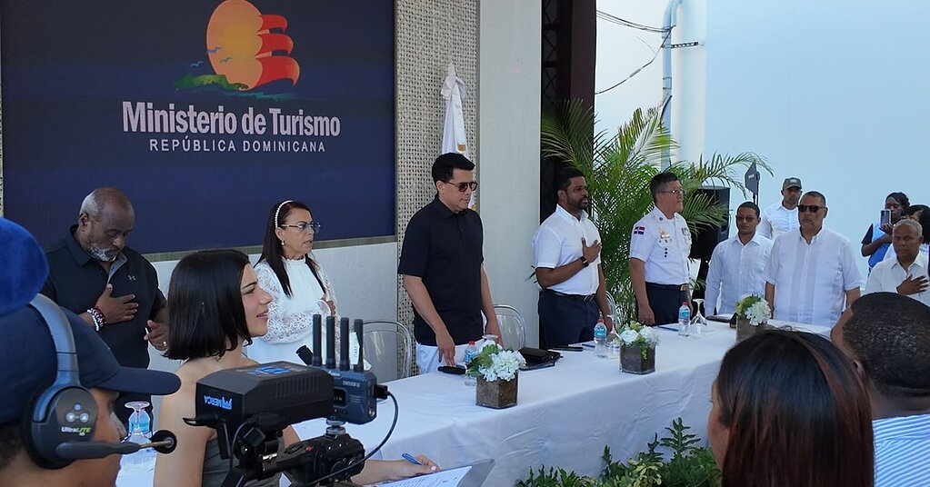 David Collado anuncia más de RD$500 millones en obras para Boca Chica