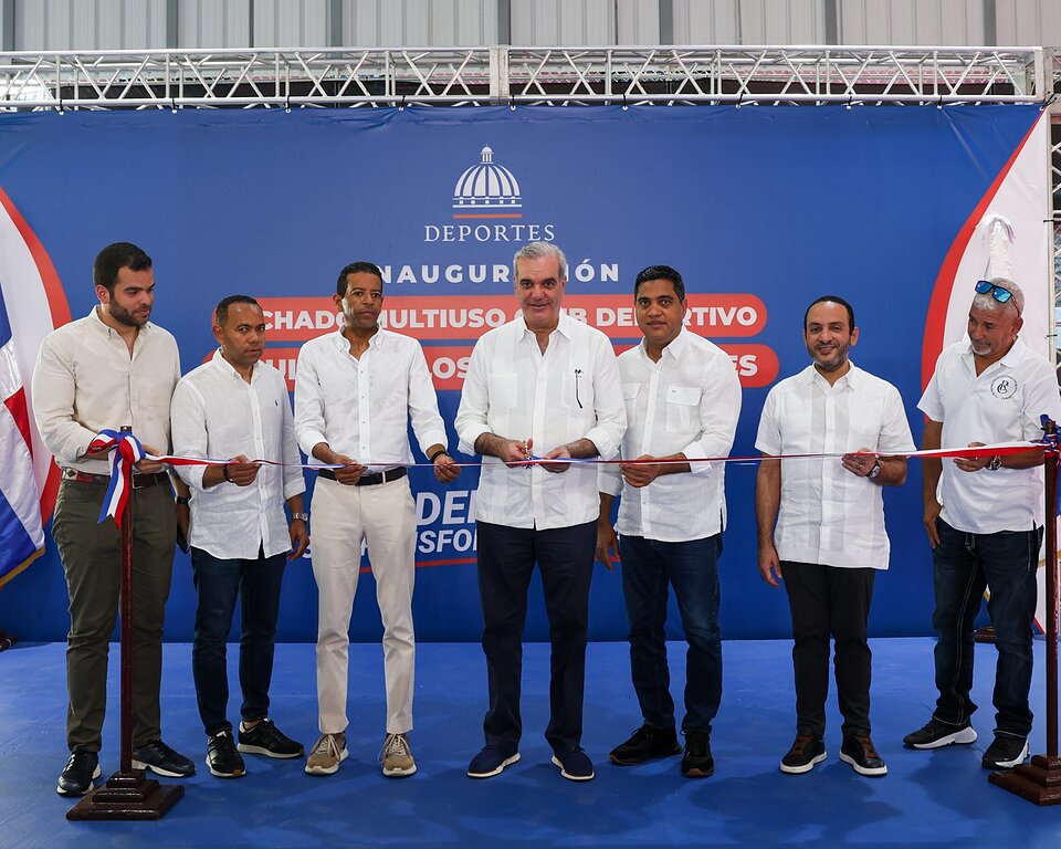 Abinader inaugura dos polideportivos en Santo Domingo con impacto en más de 12,900 personas
