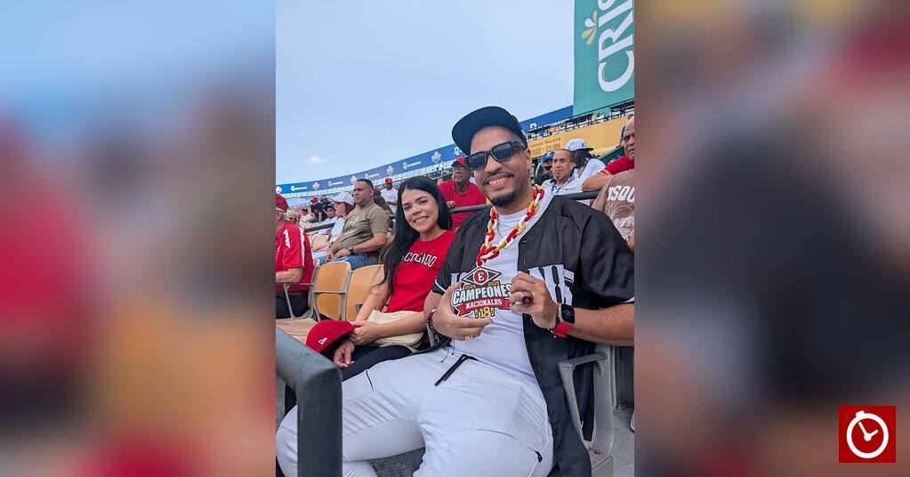 Fanáticos del Licey y el Escogido disfrutan de un domingo de béisbol en el Quisqueya