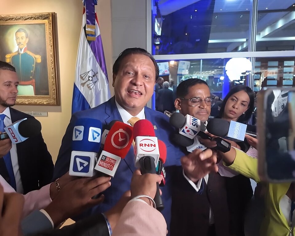 Mayobanex Martínez pide más oportunidades educativas para evitar que jóvenes se vean expuestos a la delincuencia