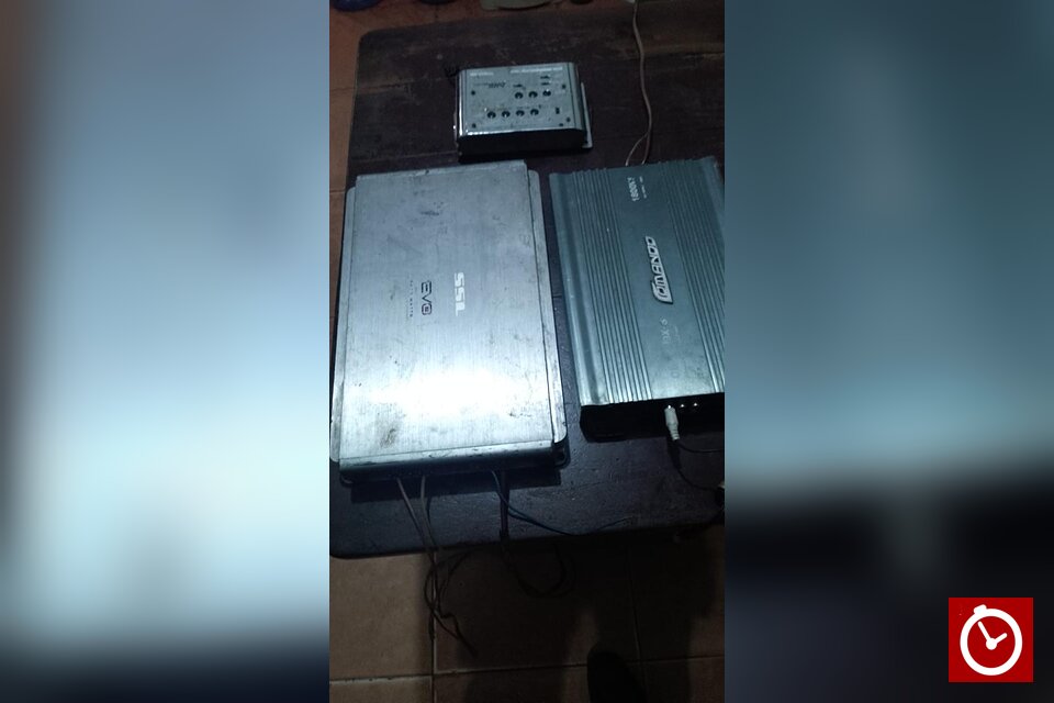 Policía recupera equipos de sonido sustraídos de una jeepeta y arresta a presunto responsable en Santiago