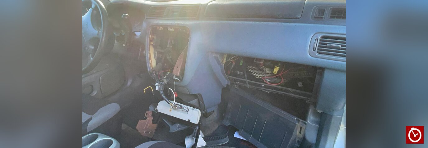 Comunidad retiene a presunto ladrón acusado de robar equipos de sonido de una yipeta en Santiago