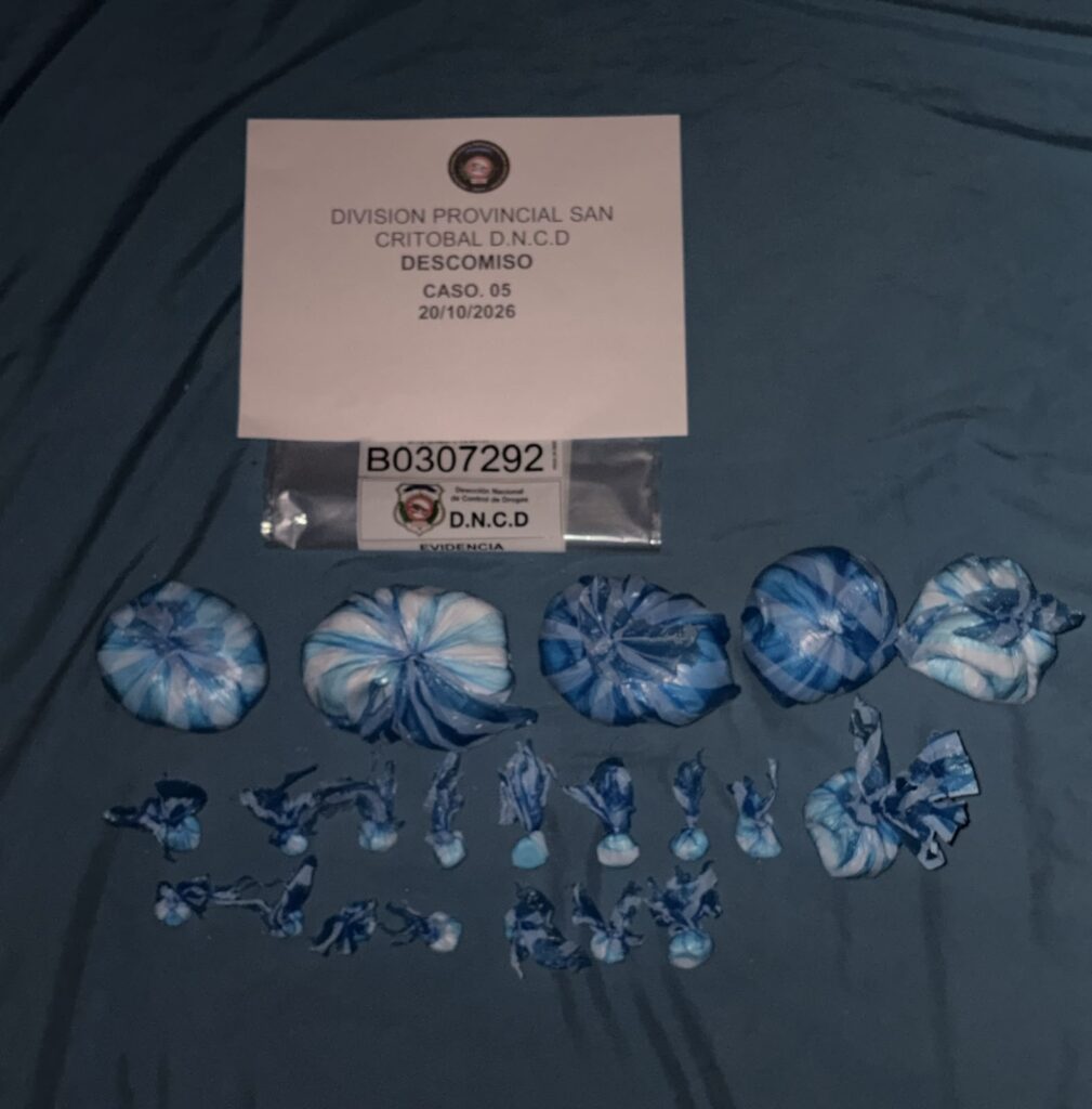 DNCD arresta a 12 personas y ocupa drogas en operativos en San Cristóbal, Peravia y Azua 3 | Noticias de hoy en República Dominicana WhatsApp Image 2026 10 21 at 11.18.54 AM | Noticias de hoy en De Último Minuto