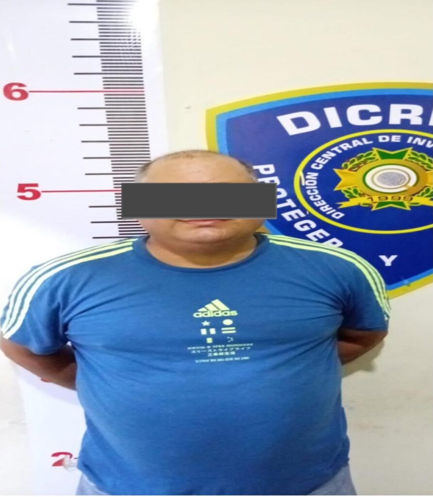 Revólver ilegal en La Vega: apresan hombre de 59 años durante allanamiento 1 | Noticias de hoy en República Dominicana WhatsApp Image 2026 10 21 at 3.48.36 PM 1 1 | Noticias de hoy en De Último Minuto