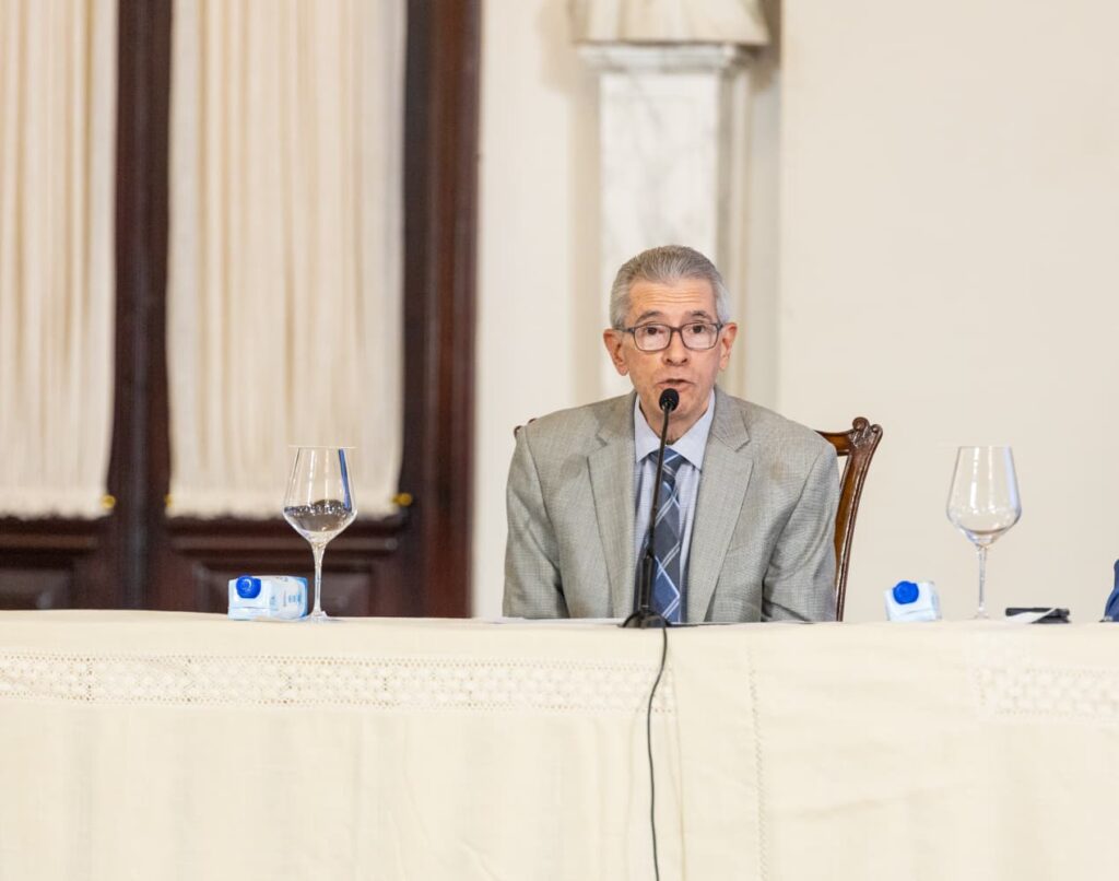 Abinader anuncia ejecución de RD$9,545 millones en obras financiadas con renegociación del contrato de Aerodom 1 | Noticias de hoy en República Dominicana WhatsApp Image 2026 10 21 at 5.40.38 PM | Noticias de hoy en De Último Minuto