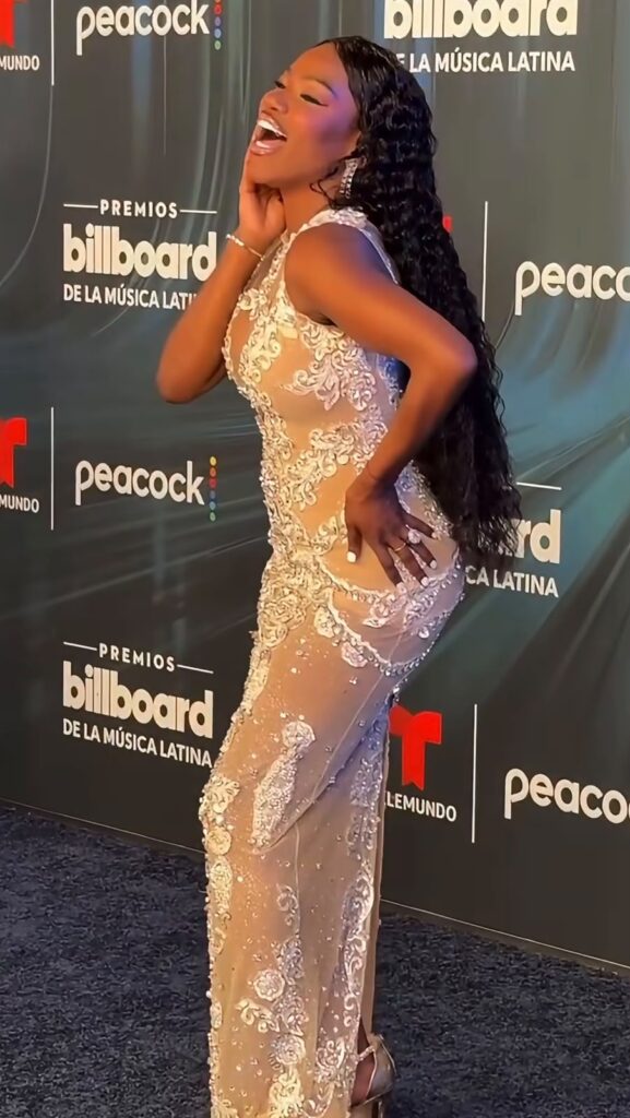 Dominicanos brillan en la noche de los Premios Billboard 2 | Noticias de hoy en República Dominicana WhatsApp Image 2026 10 22 at 10.22.37 PM 1 | Noticias de hoy en De Último Minuto