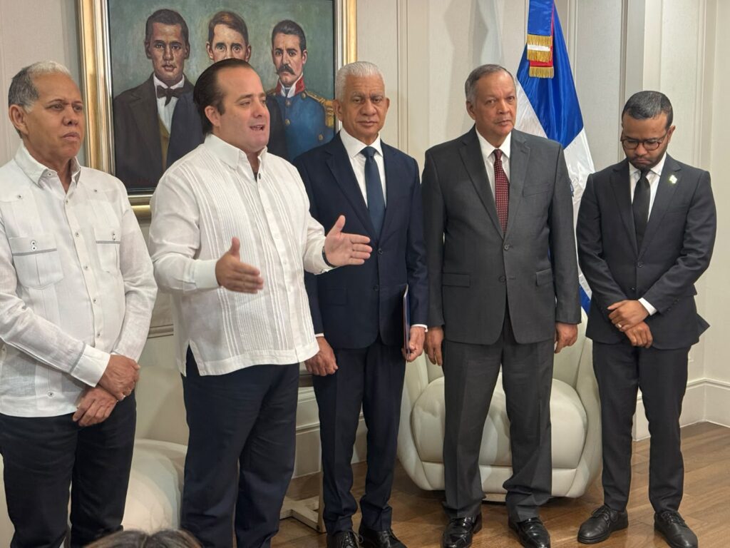 Paliza garantiza recursos a la JCE pese a limitaciones del Presupuesto 2027 1 | Noticias de hoy en República Dominicana WhatsApp Image 2026 10 22 at 4.54.36 PM 1 | Noticias de hoy en De Último Minuto