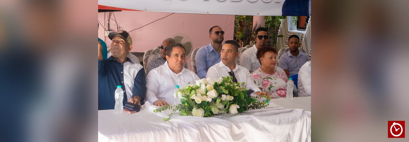 Wellington Arnaud fortalece su proyecto en Valverde con la incorporación del alcalde del Distrito Municipal de Jaibón y todo su equipo.