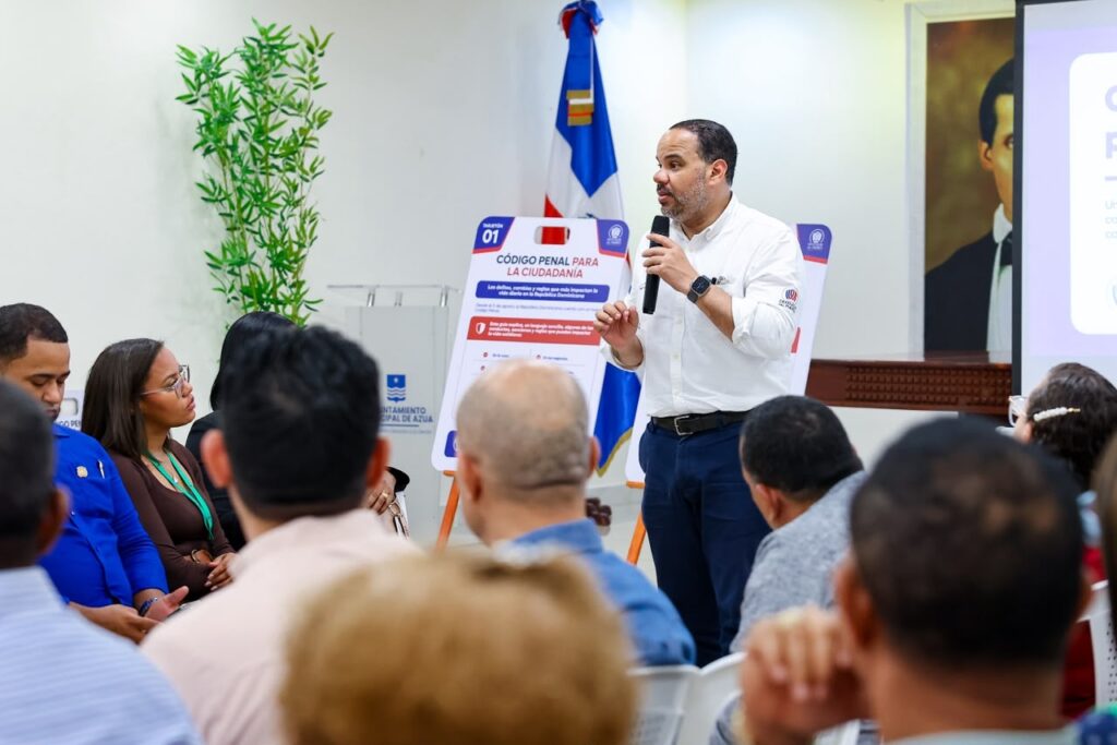 Pablo Ulloa llama a verificar la información antes de compartirla en redes sociales 4 | Noticias de hoy en República Dominicana WhatsApp Image 2026 10 23 at 9.40.52 PM 3 | Noticias de hoy en De Último Minuto