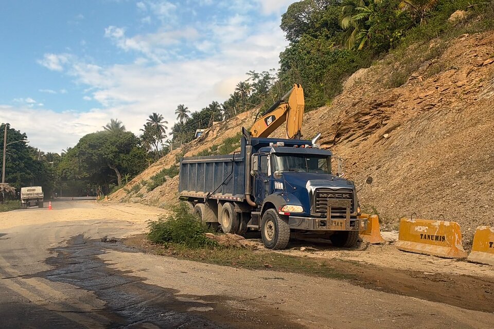 Punta Balandra: obra adjudicada por más de RD$473 millones avanza a paso lento, según se observa en el lugar