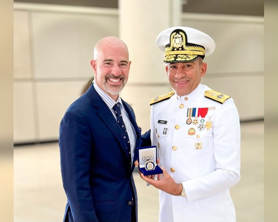Administrador de la DEA reconoce labor de la DNCD y reafirma compromiso de fortalecer la cooperación contra el narcotráfico 5 | Noticias de hoy en República Dominicana Administrador de la DEA reconoce labor de la DNCD y reafirma compromiso de fortalecer la cooperación contra el narcotráfico