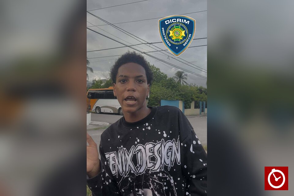 Vecinos frustran presunto robo de motocicleta en Vista Catalina; cámara capta el hecho