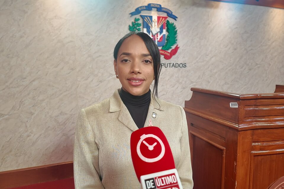 Tayluma Calderón expresa preocupación por incremento de violencia armada en SDE
