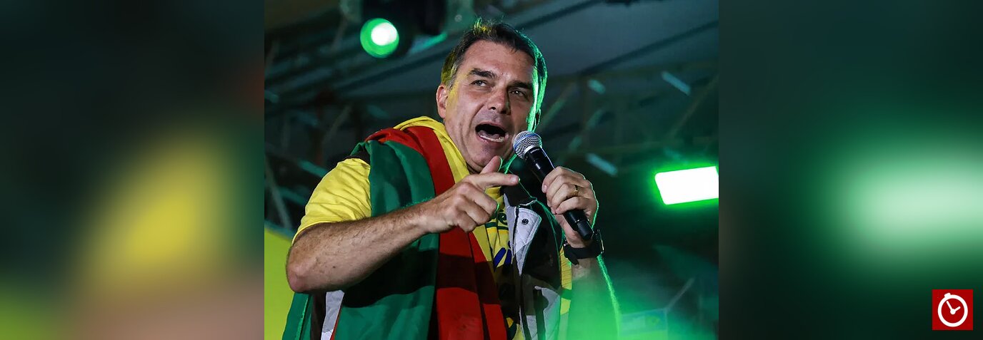 Flávio Bolsonaro supera por estrecho margen a Lula con el 13,6 % del escrutinio en Brasil