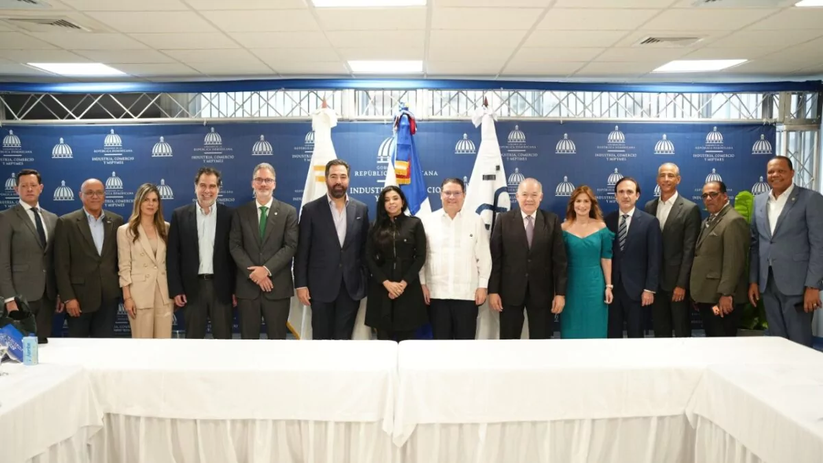 Autoridades retienen más de 95 millones de unidades ilícitas y someten a 13 personas en RD