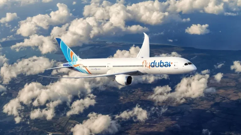 Copiloto de Flydubai atacó al piloto con un hacha e intentó tomar el control del vuelo