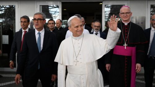 El cirujano que operó a León XIV dijo que “no hay motivos clínicos” para que el papa suspenda su gira por América Latina 3 | Noticias de hoy en República Dominicana cq5dam.thumbnail.cropped.500.281 | Noticias de hoy en De Último Minuto