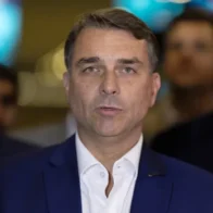 Flávio Bolsonaro cancela a última hora su asistencia al último debate electoral