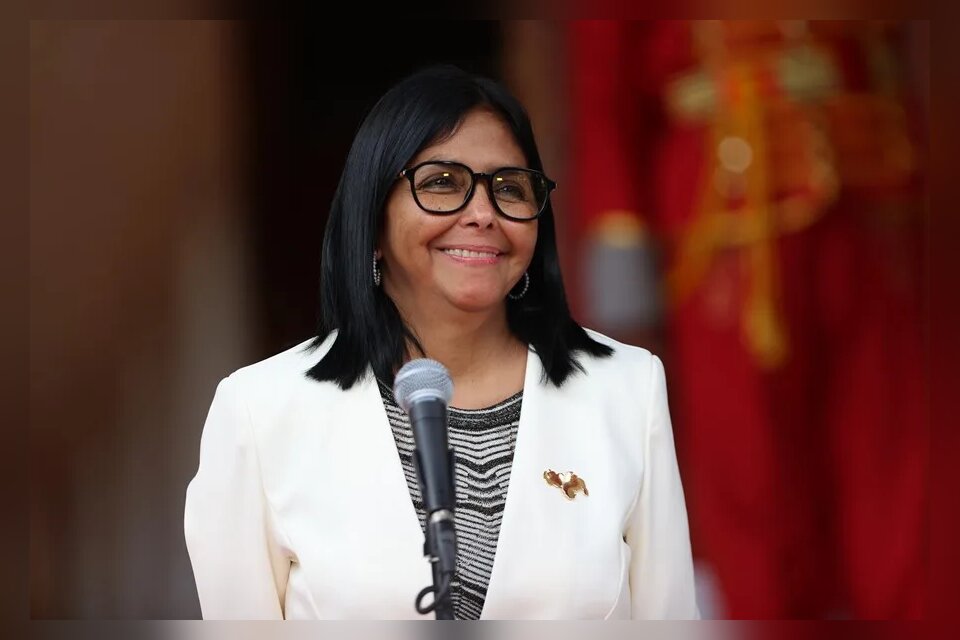 Delcy Rodríguez sigue los pasos de Maduro y adelanta la Navidad en Venezuela al 1 de noviembre