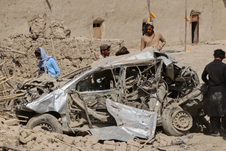 Ataques aéreos paquistaníes en Afganistán dejaron 10 civiles muertos, según Kabul y la ONU. Ataques aéreos paquistaníes en Afganistán dejaron 10 civiles muertos, según Kabul y la ONU. Ataques aéreos paquistaníes en Afganistán dejaron 10 civiles muertos, según Kabul y la ONU. Ataques aéreos paquistaníes en Afganistán dejaron 10 civiles muertos, según Kabul y la ONU. Ataques aéreos paquistaníes en Afganistán dejaron 10 civiles muertos, según Kabul y la ONU.