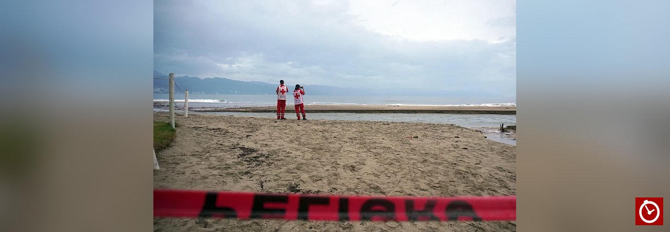 Huracán Simón se debilita a categoría 3 frente a costas de Jalisco en el Pacífico mexicano