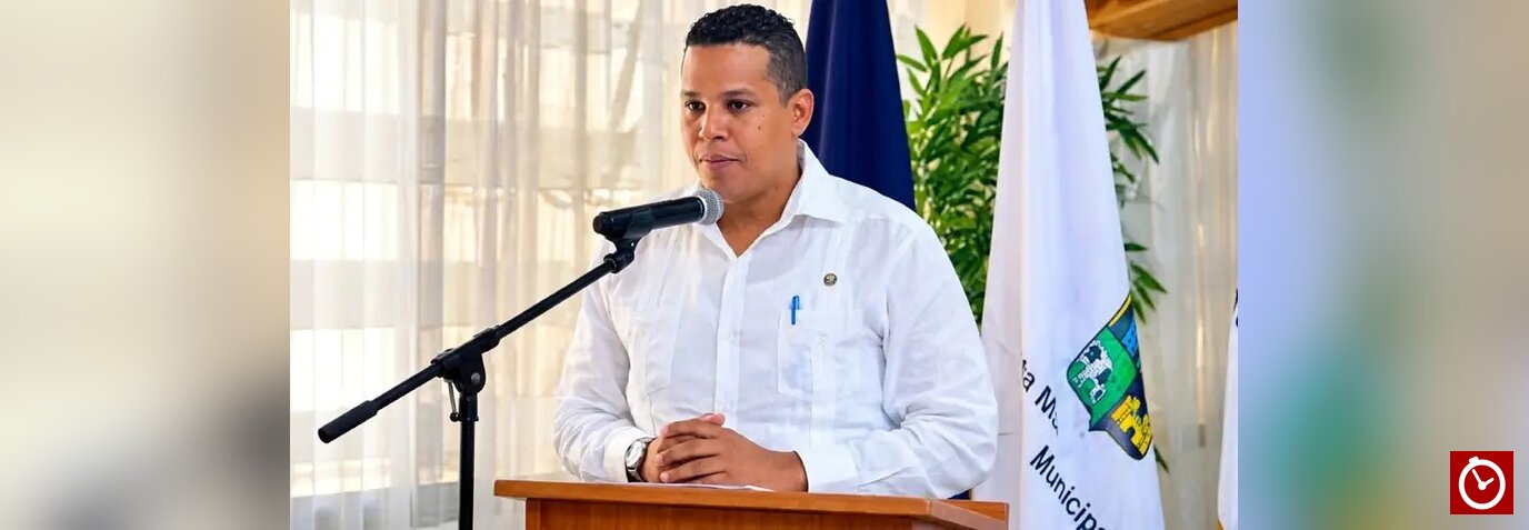 Arrestan a director distrital de Rincón tras ocupar armas y municiones durante allanamiento
