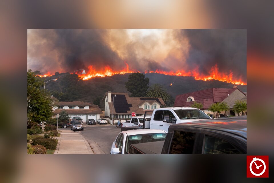 Incendios en California destruyen viviendas y obligan a evacuar a cientos de residentes