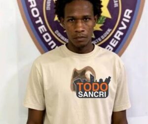 Arrestan a haitiano por muerte de envejeciente hallada dentro de su vivienda en San Cristóbal