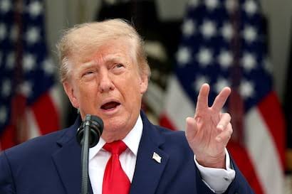Donald Trump afirma que Francia está “en llamas” y “destrozada” por la inmigración y pide cerrar las fronteras 2 | Noticias de hoy en República Dominicana Donald Trump afirma que Francia está “en llamas” y “destrozada” por la inmigración y pide cerrar las fronteras