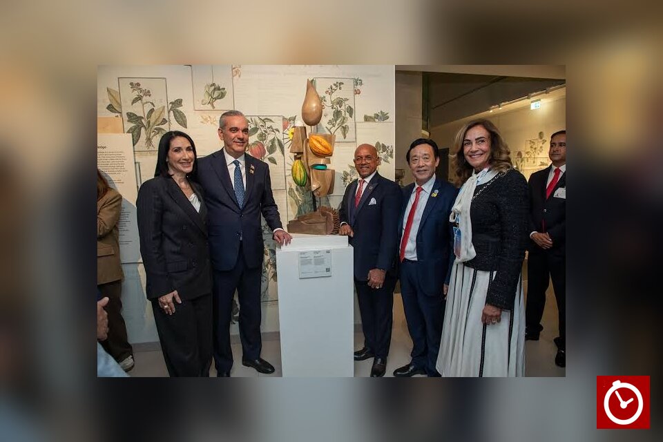 Abinader lleva el arte dominicano a Roma con una obra de Juan Trinidad para el Museo de la FAO