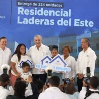 Abinader entrega 224 apartamentos de Laderas del Este en Guerra