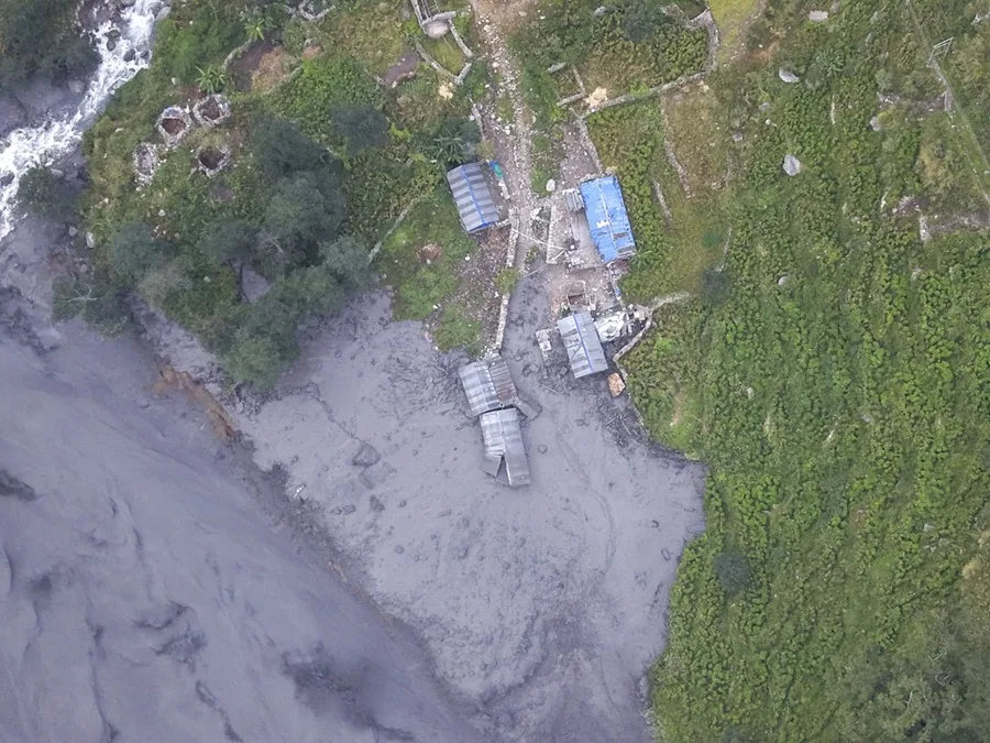 Inundación repentina en Nepal destruye 40 viviendas y deja cinco desaparecidos