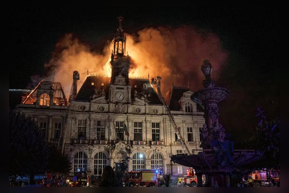 El sospechoso detenido por el incendio de la alcaldía de Limoges, vinculado a la ultraizquierda