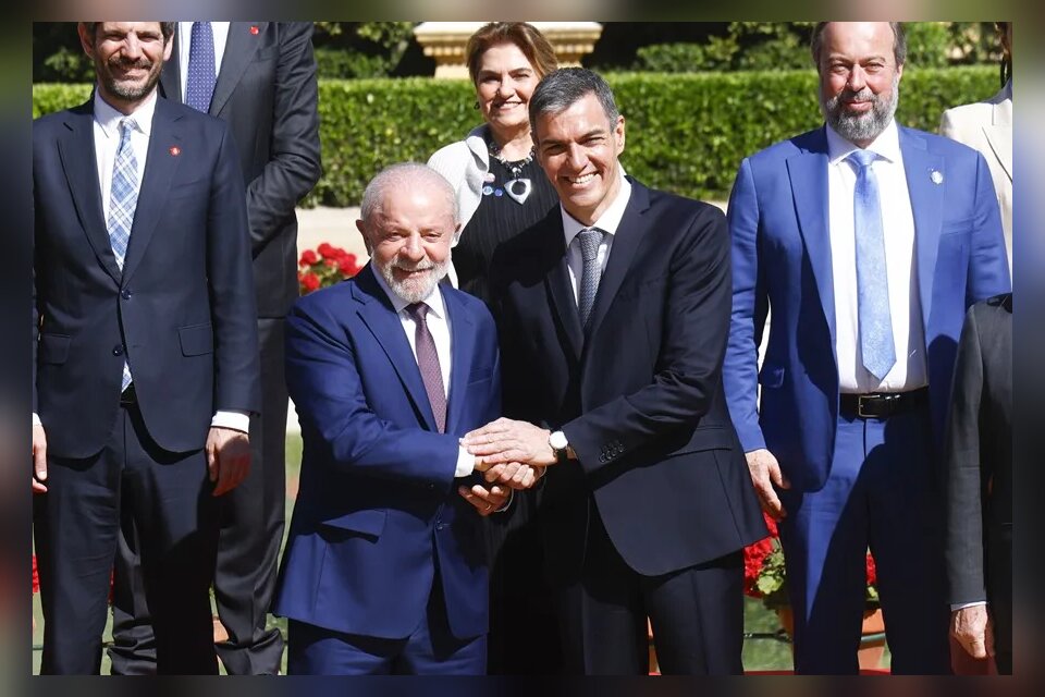 Lula defiende la democracia tras su victoria electoral y agradece mensajes de líderes internacionales