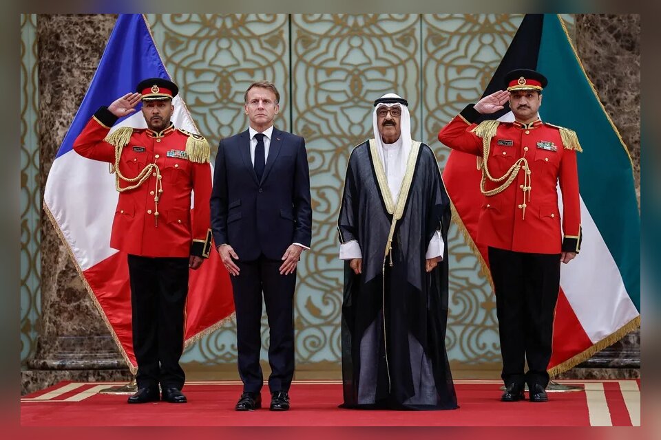 Macron aborda con el emir de Kuwait la cooperación económica y el conflicto en el Golfo