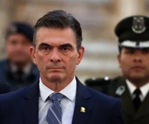 Rodrigo Paz, presidente de Bolivia, promulga una ley que permitirá destituir al fiscal general
