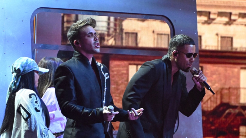 Romeo Santos y Prince Royce conquistan Bogotá con su gira “Mejor Tarde Que Nunca”