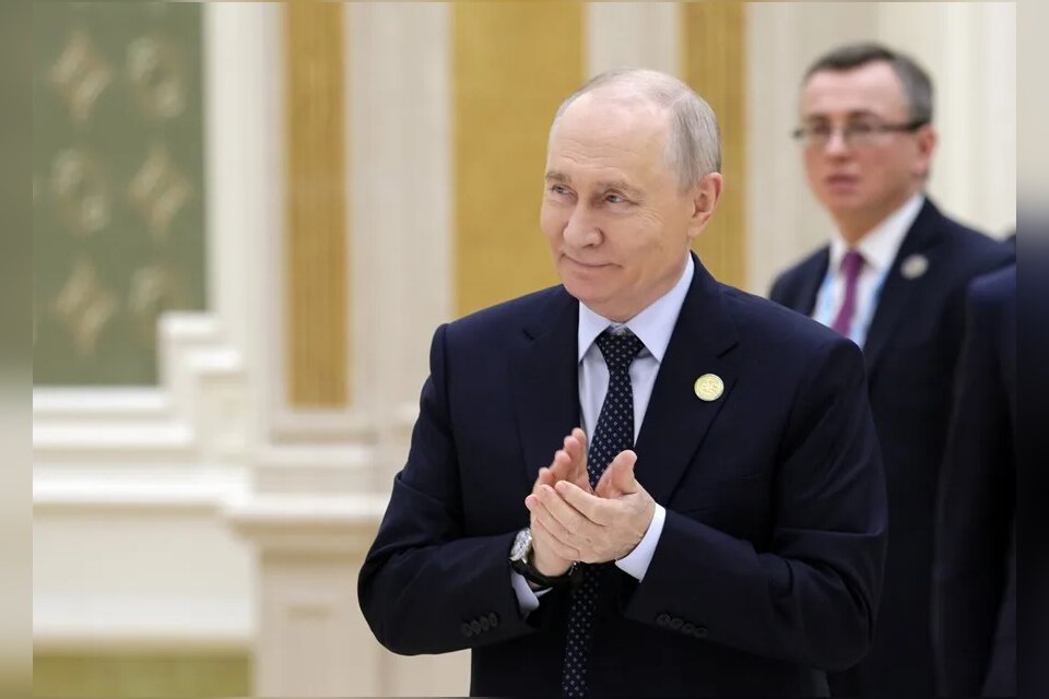 Trump levanta sanciones al combustible ruso y da un respiro económico a Putin