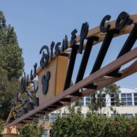 Disney despide a cerca de trescientos empleados y ofrece un retiro anticipado a ejecutivos