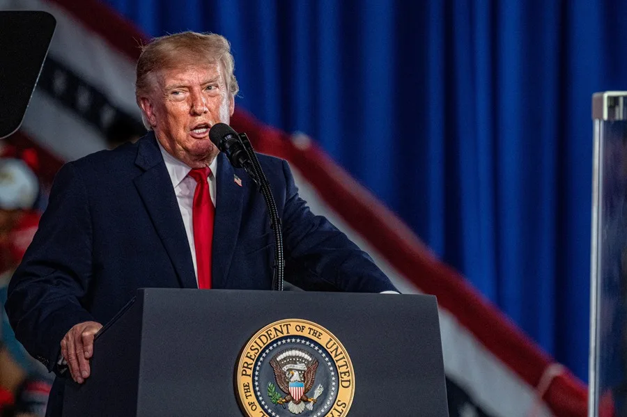 Trump afirma que Epstein era "amigo de los demócratas" ante nuevas acusaciones en su contra 2 | Noticias de hoy en República Dominicana trump 13 1 | Noticias de hoy en De Último Minuto
